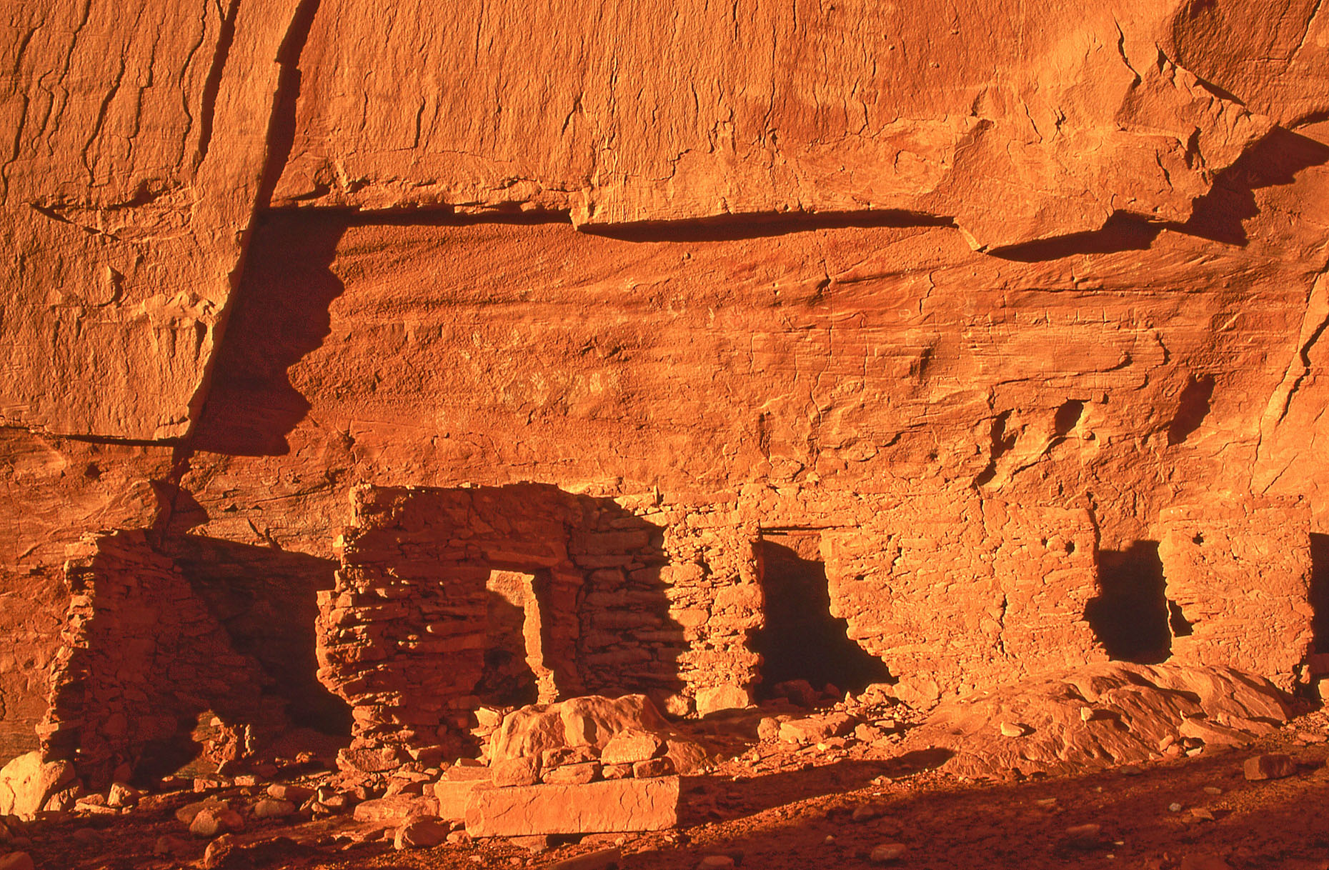 House of Many Hands, John Annerino, Monument Valley Navajo Tribal Park, Utah-Arizona