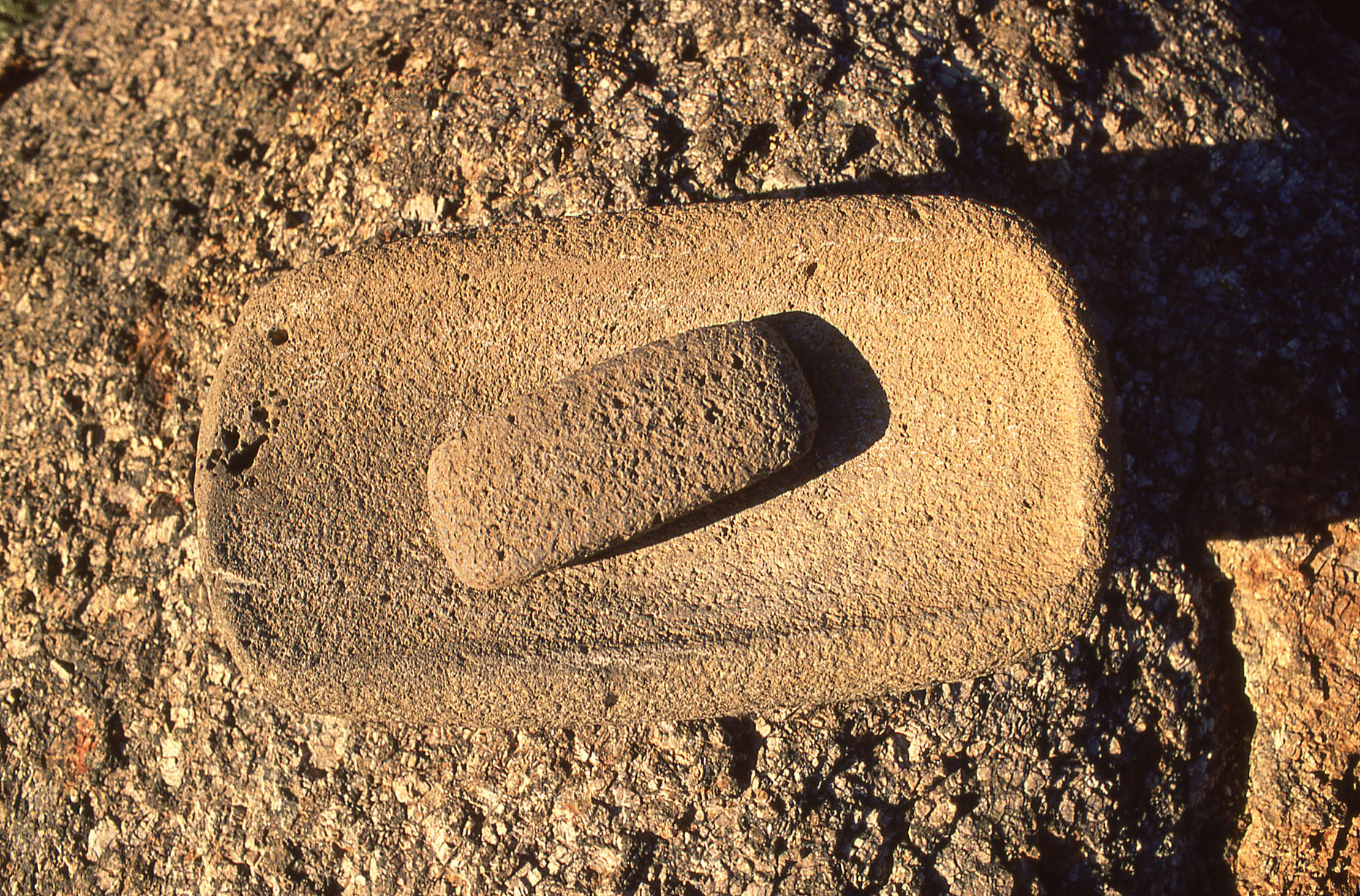 Hohokam mano and metate, John Annerino, Sonoran Desert, AZ, Hohokam seed grinding stones
