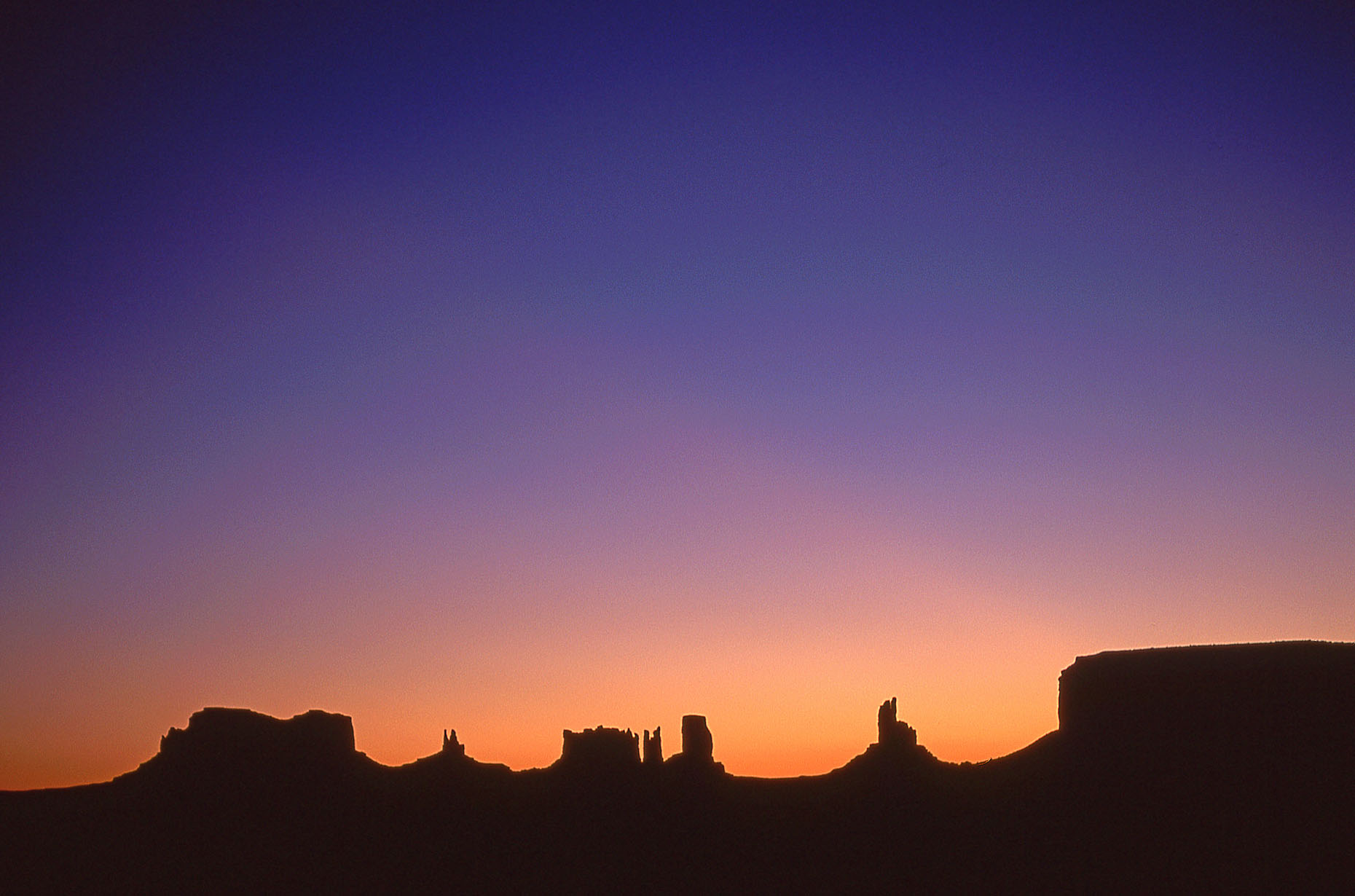 Day break, Navajoland, Monument Valley, John Annerino, Utah-Arizona