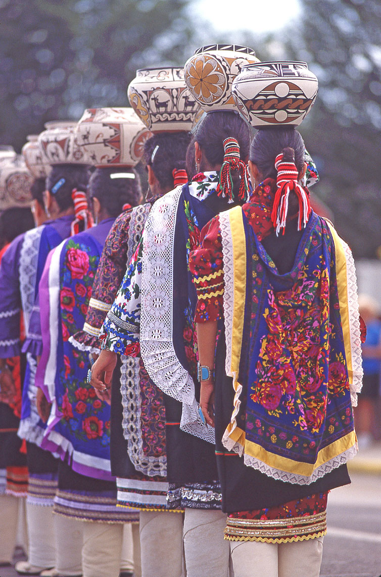 Zuni Olla Maidens, John Annerino, Native American dance, Zuni Pueblo, Shiwinna, NM