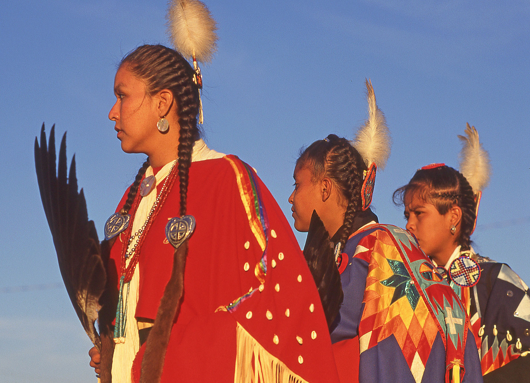 Pow Wow Shawl dancers, John Annerino, Native American dance
